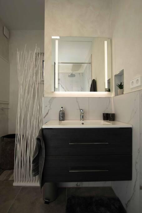 Moderne Wohnung Mit Panorama Schneppenbach Kültér fotó